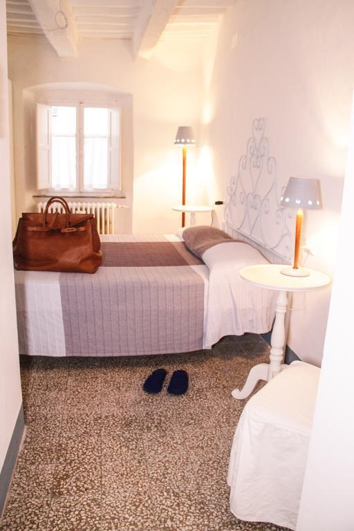 Ferienwohnung Abitare Il Borgo Piazza Del Popolo Castagneto Carducci Exterior foto